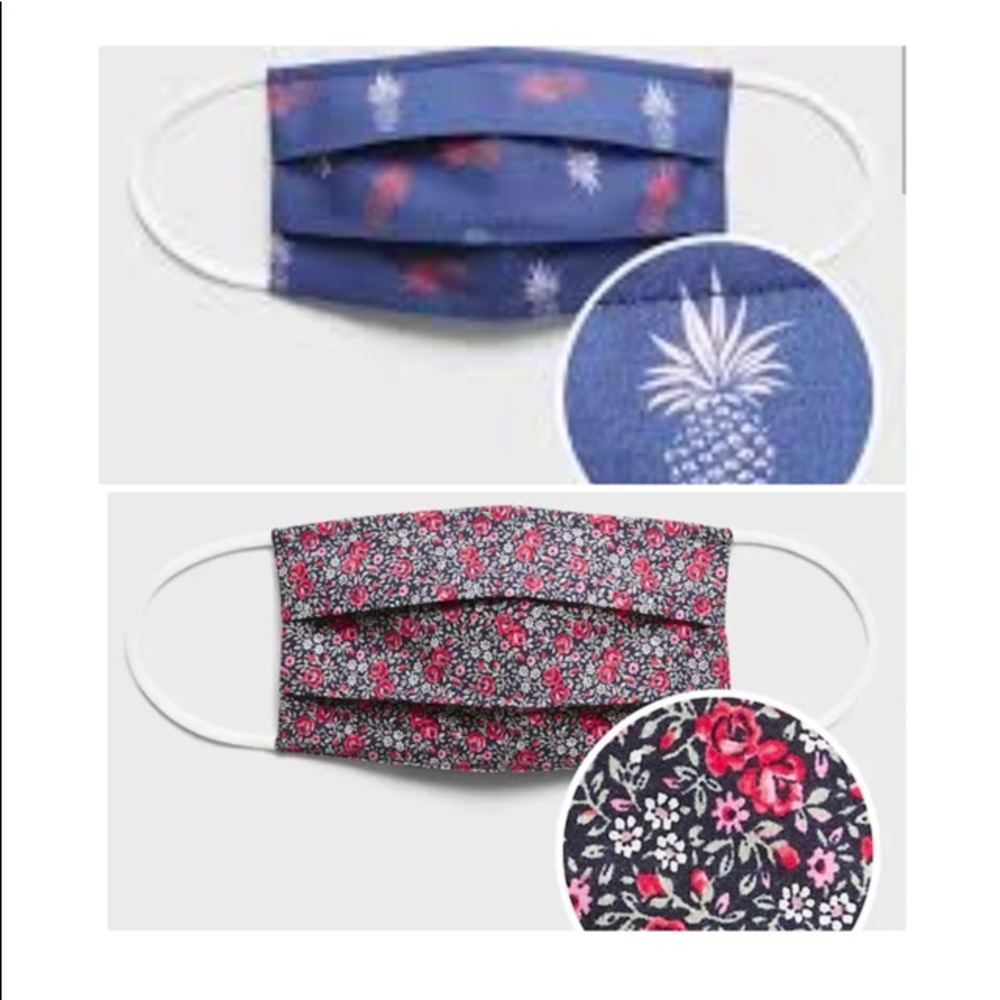 Banana Republic face mask set